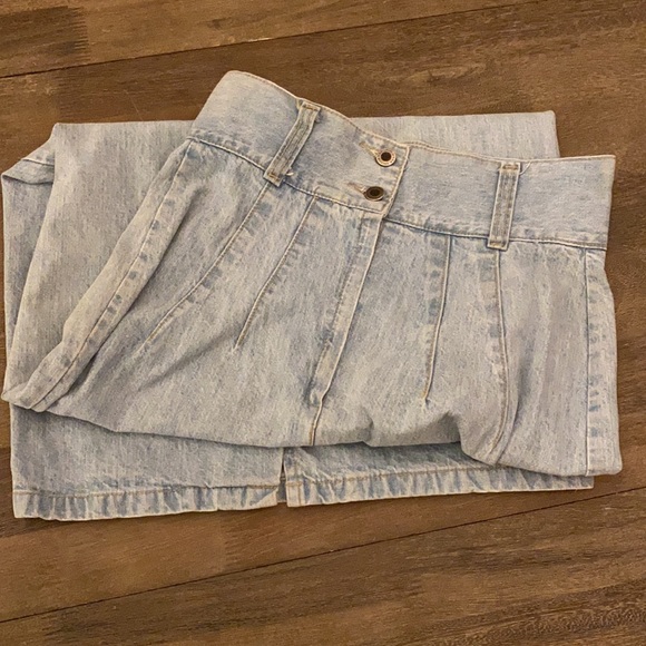 Denim Skirt-front slit- high waisted - Picture 8 of 10